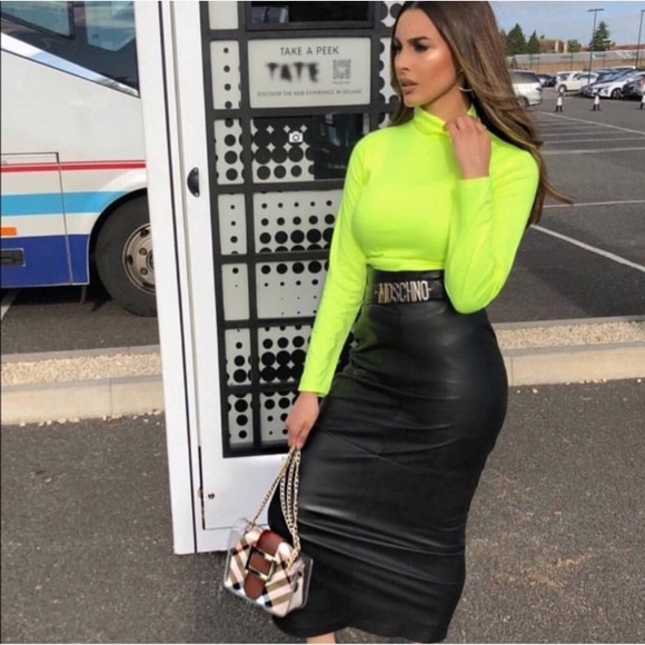 ZARA RIBBED NEON TURTLENECK - Picture 6 of 8